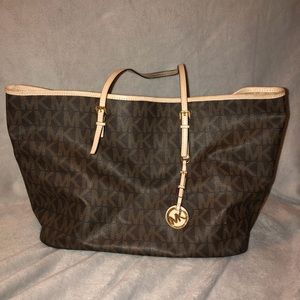 💚SOLD💚Michael Kors Tote Bag